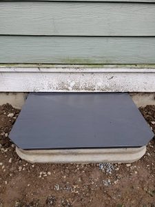 Crawlspace well cover and Cement job done by Sasquatch pest control